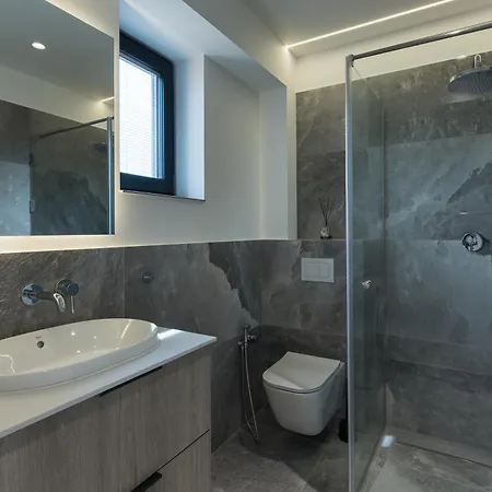 Met4l Apartment Constanta